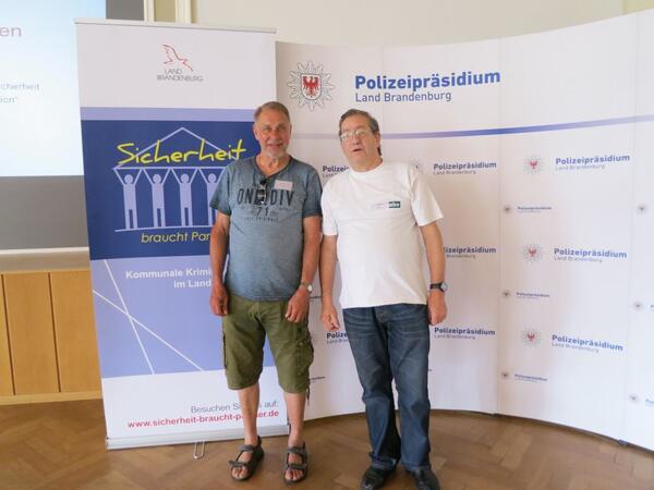 Bild vergr&ouml;&szlig;ern: Herr Bonso und Herr Siebert für die CB-Funker