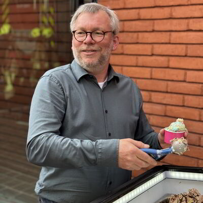 Bild vergr&ouml;&szlig;ern: Eis für die Jugendfeuerwehr