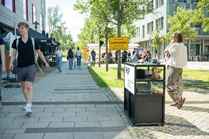 Bild vergr&ouml;&szlig;ern: Luckenwalder Ortsschild an der FH Potsdam